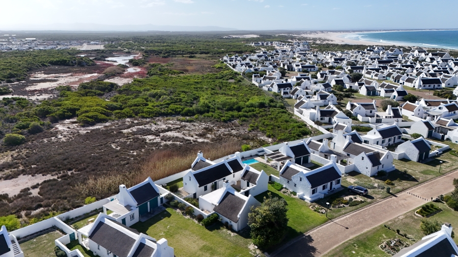 5 Bedroom Property for Sale in Struisbaai Western Cape